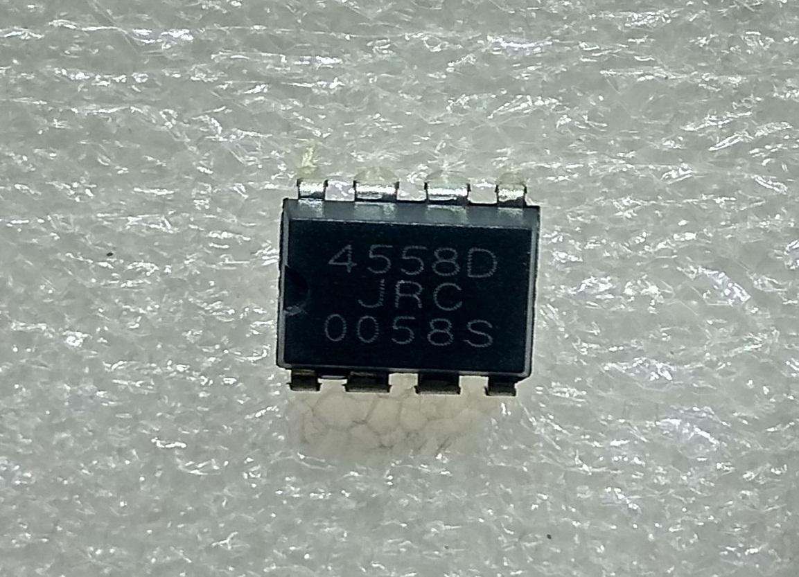 5 con IC dán 4558 khuếch đại