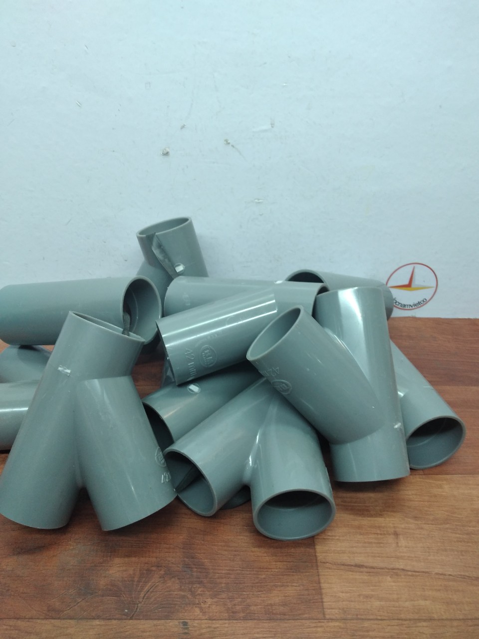 Y 42 nhựa PVC Bình Minh