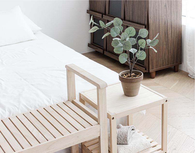 Kệ tab gỗ đầu giường mặt ván 2 tầng Behomes