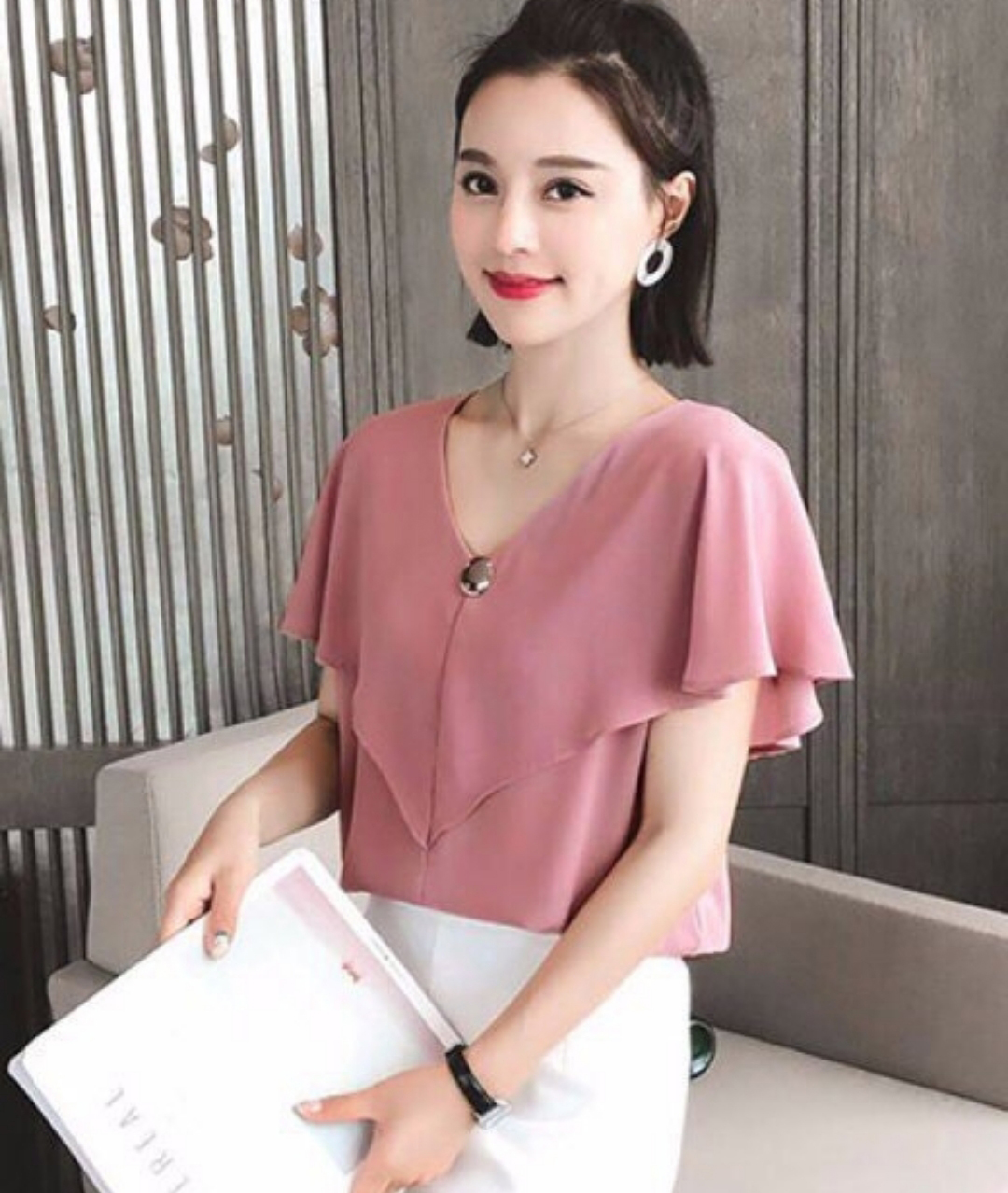 [HCM]Áo Kiểu Cổ V Cách Điệu ( KÈM QUÀ TẶNG NGẪU NHIÊN)