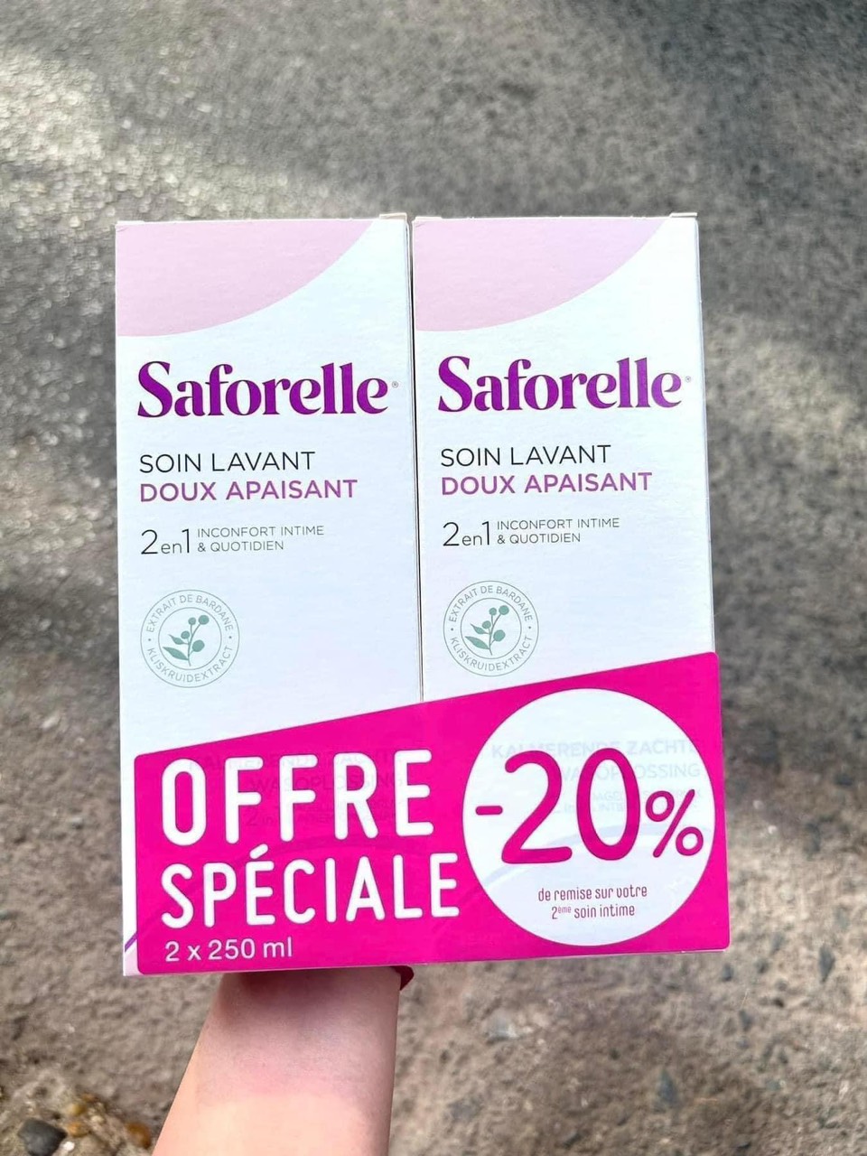 Dung dịch vệ sinh phụ nữ Saforelle 250ml