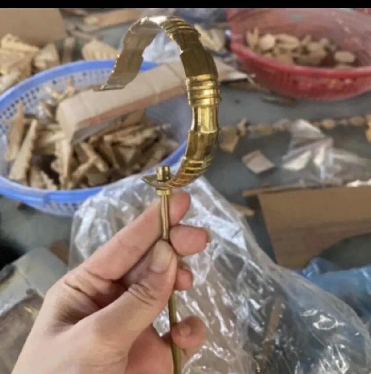 Móc đồng dành cho lồng chim chào mào