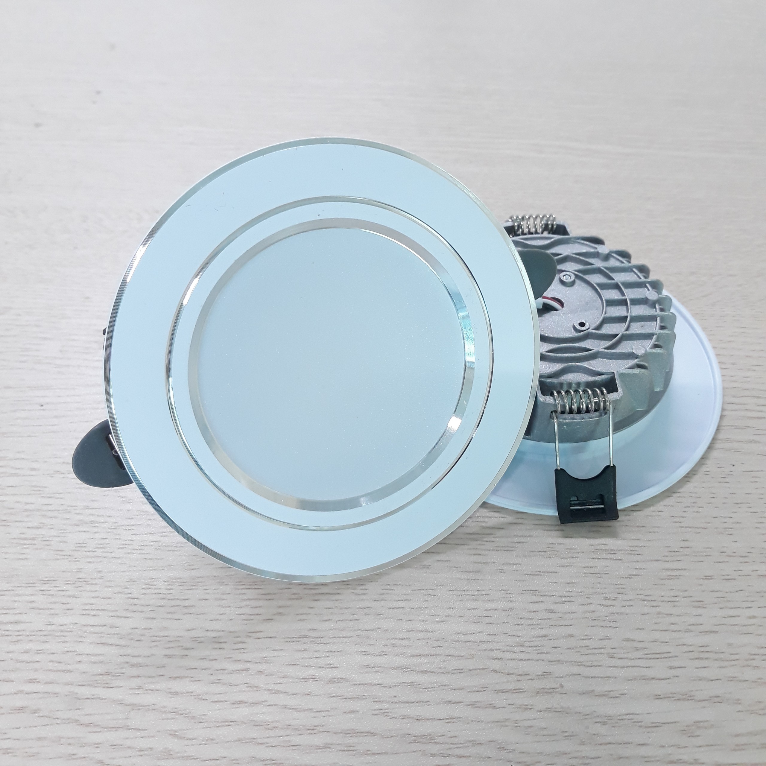 Đèn led âm trần 7w viền Bạc 3 chế độ - Phi 90
