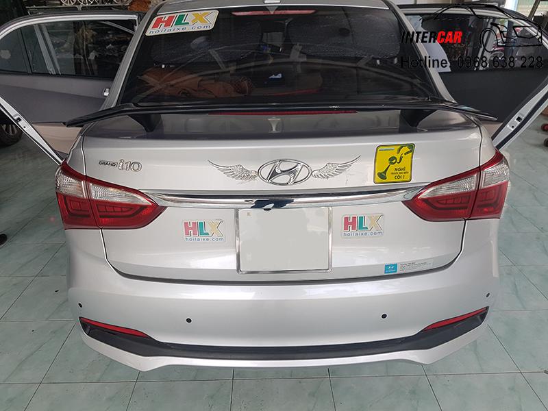 Độ đuôi gió có đèn cho xe Huyndai i10 mộc