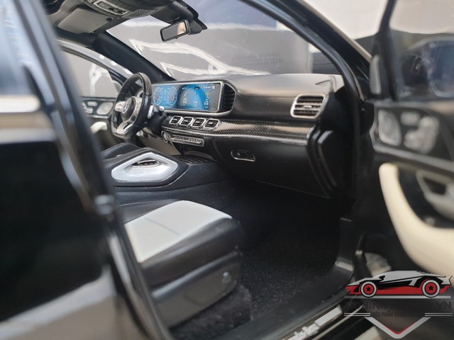 [HCM]Xe mô hình Mercedes GLE tỉ lệ 1:18