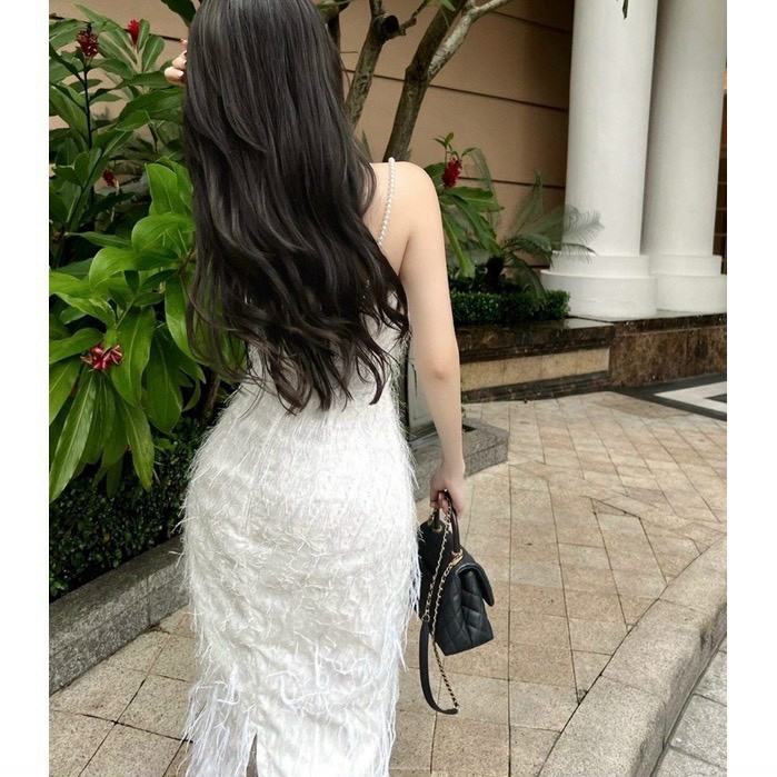 Đầm lông vũ kết cườm vai và ngực (có mút)