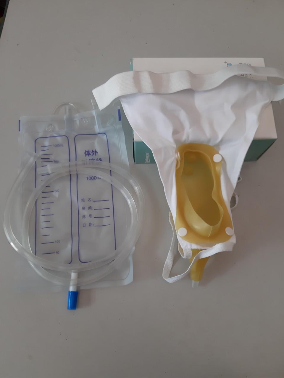 Dụng cụ hỗ trợ bệnh nhân nữ đi tiểu