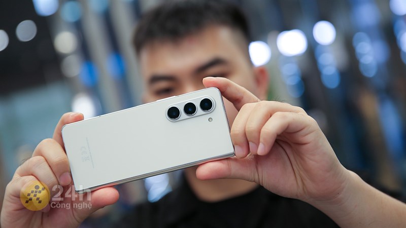 Điện thoại SamSung Galaxy Z Fold 5