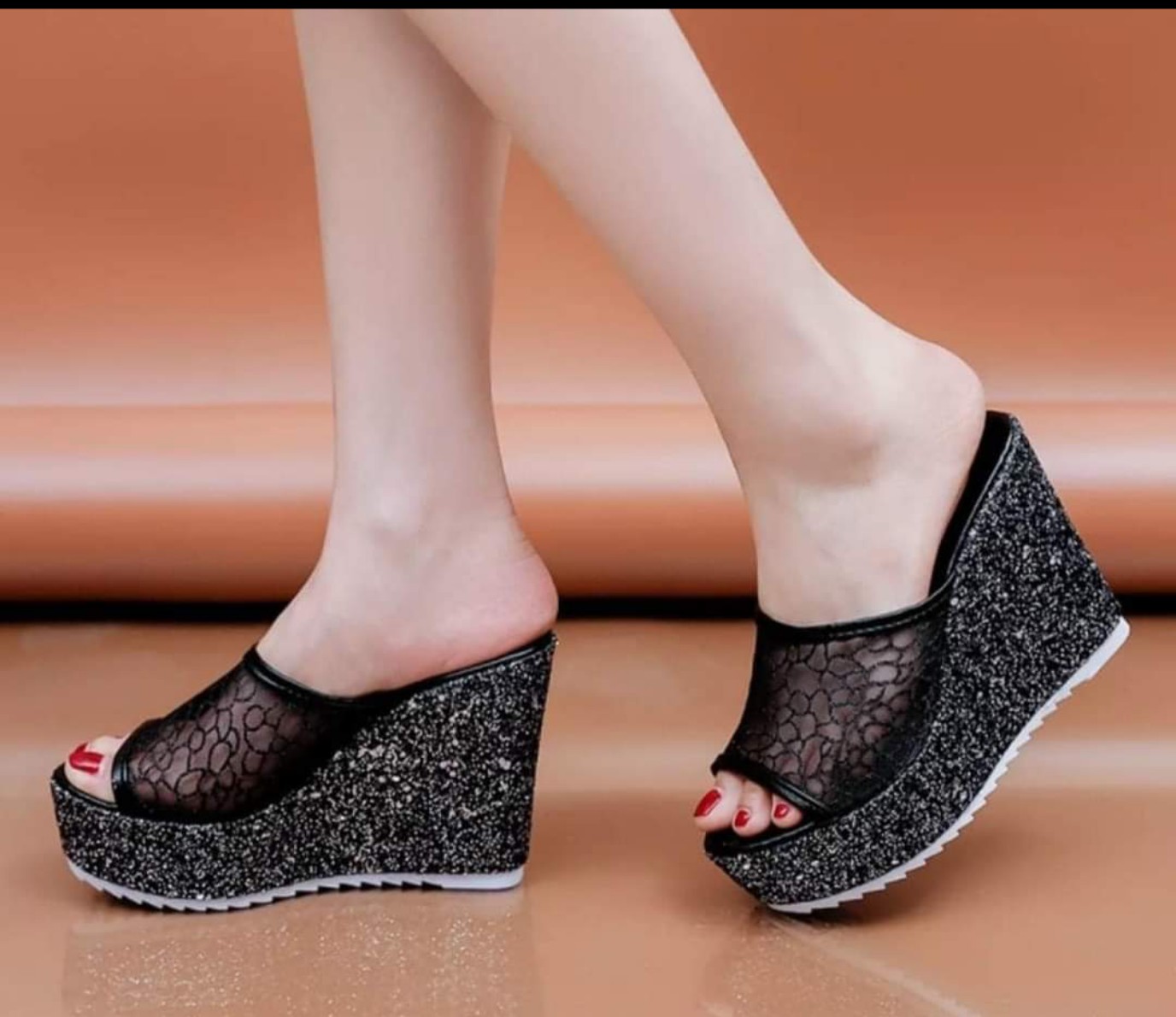 Dép đế xuồng ren 10f
