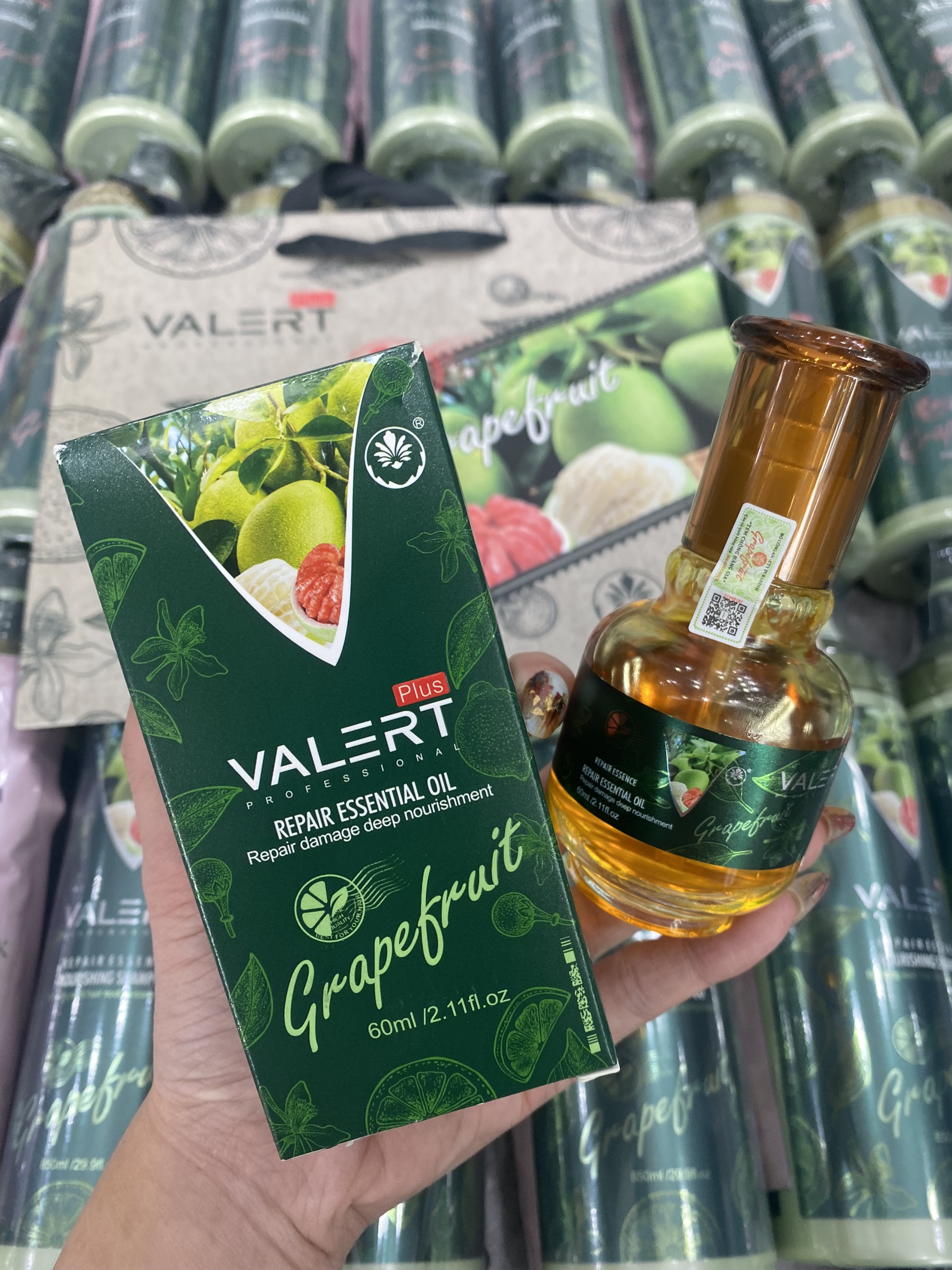 Tinh Dầu Bưởi Kích Thích Mọc Tóc Grapefruit Pluss 60ml