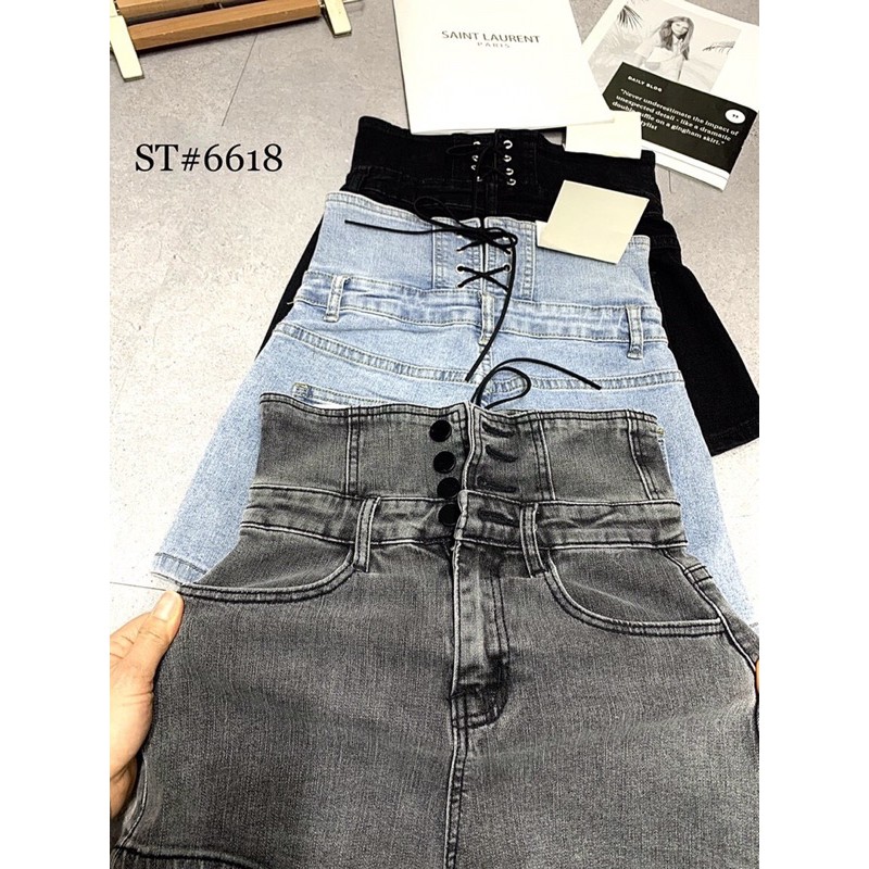 Quần shorts nhiều cúc đan dây sau