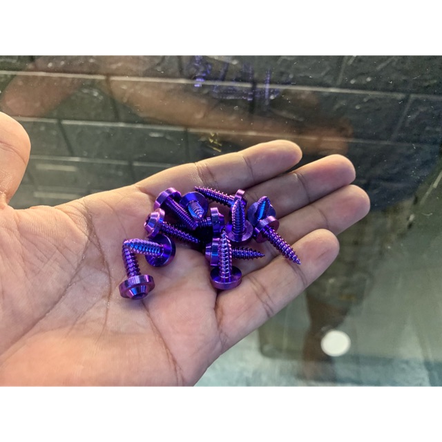 ốc Áo Ya Ren Xoắn 5li Titan Gr5