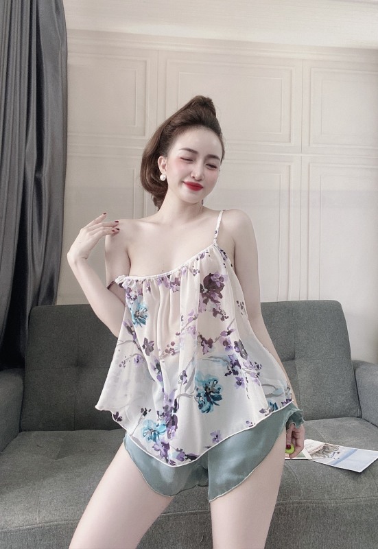 Nơi bán Bộ đồ ngủ nữ 2 dây trơn Hoa nhẹ mướt quyến rũ- Quần áo mặc nhà sang trọng lụa Latin cao cấp Pháp mềm mịn, thoáng mát, gợi cảm (Freesize <58KG)- Dihen54