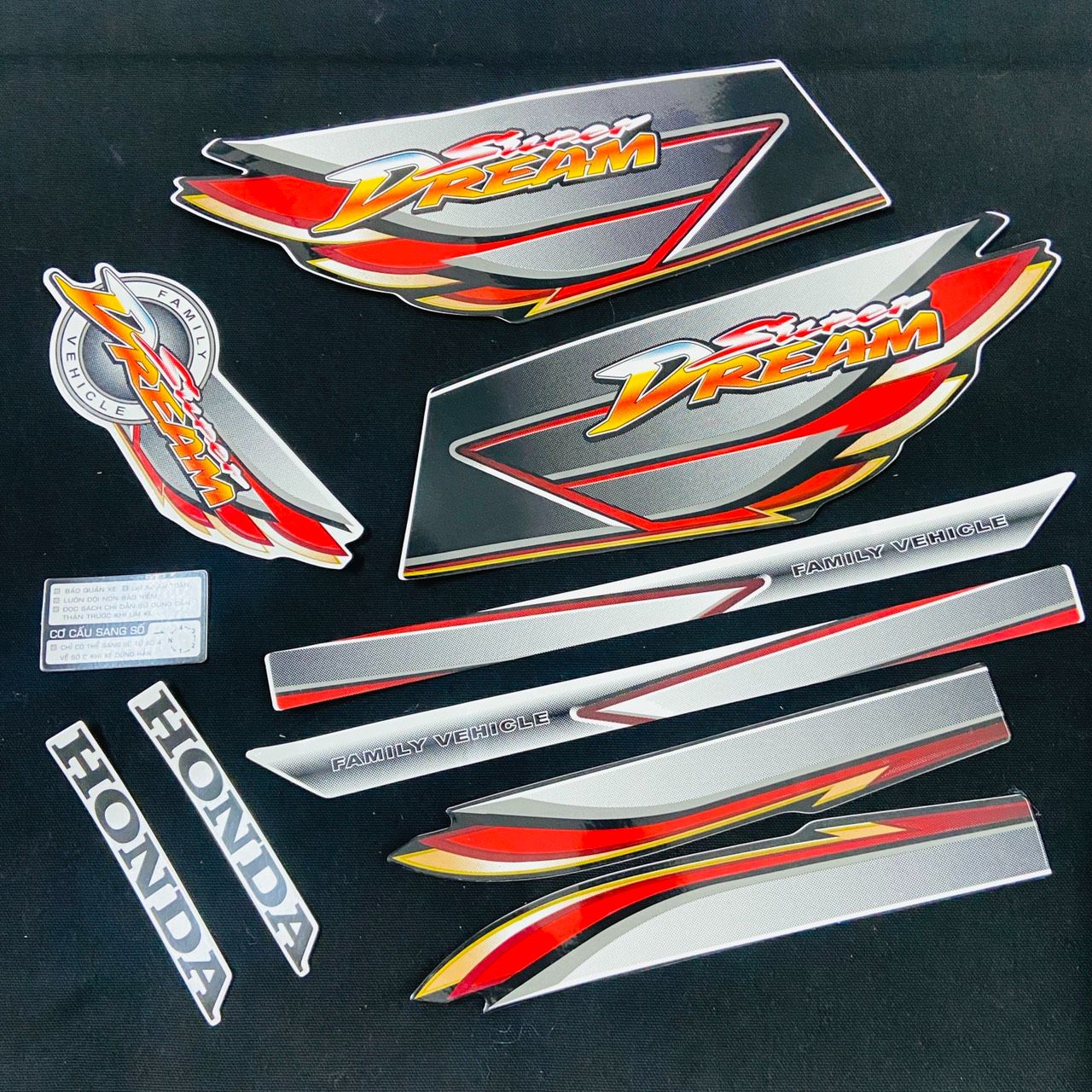 [HCM]( CÁNH CHIM ĐỎ ) Bộ tem rời dán xe Super Dream bản đặc biệt năm 2008