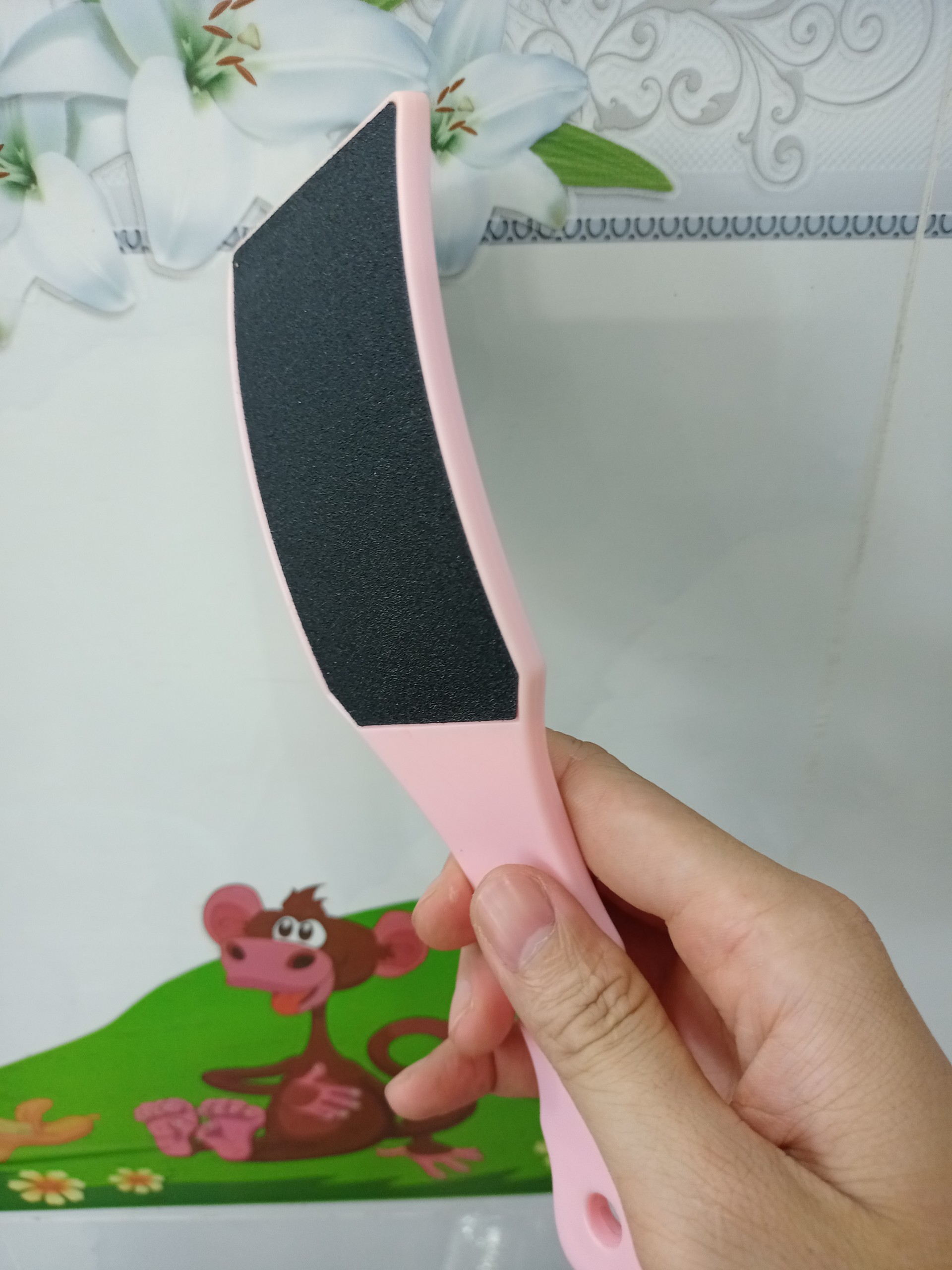 [HCM]Dụng cụ chà gót chân bằng nhựa