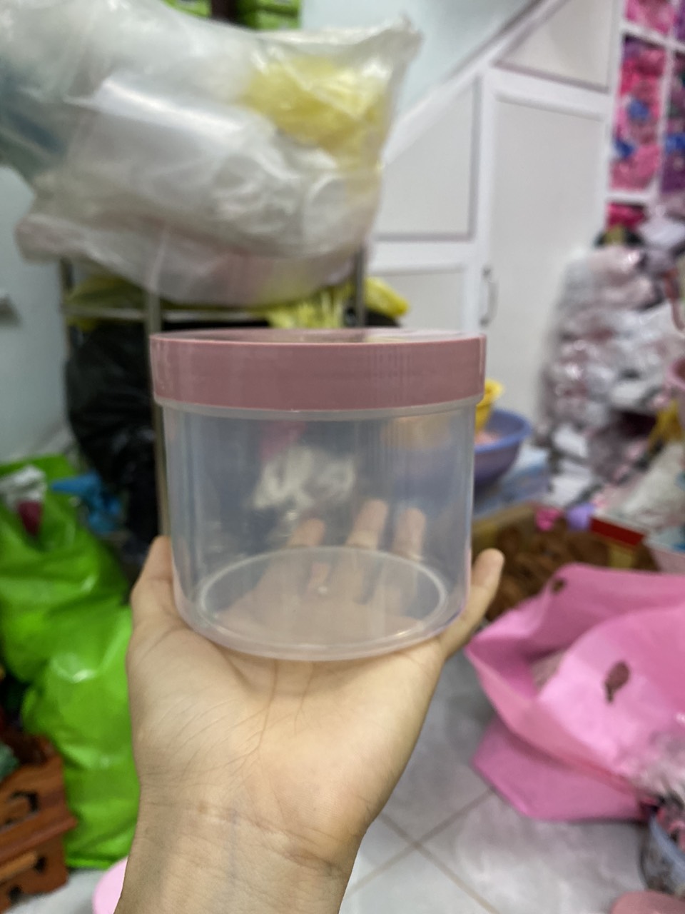 Hủ 500gr màu cam (tặng muỗng múc kem)