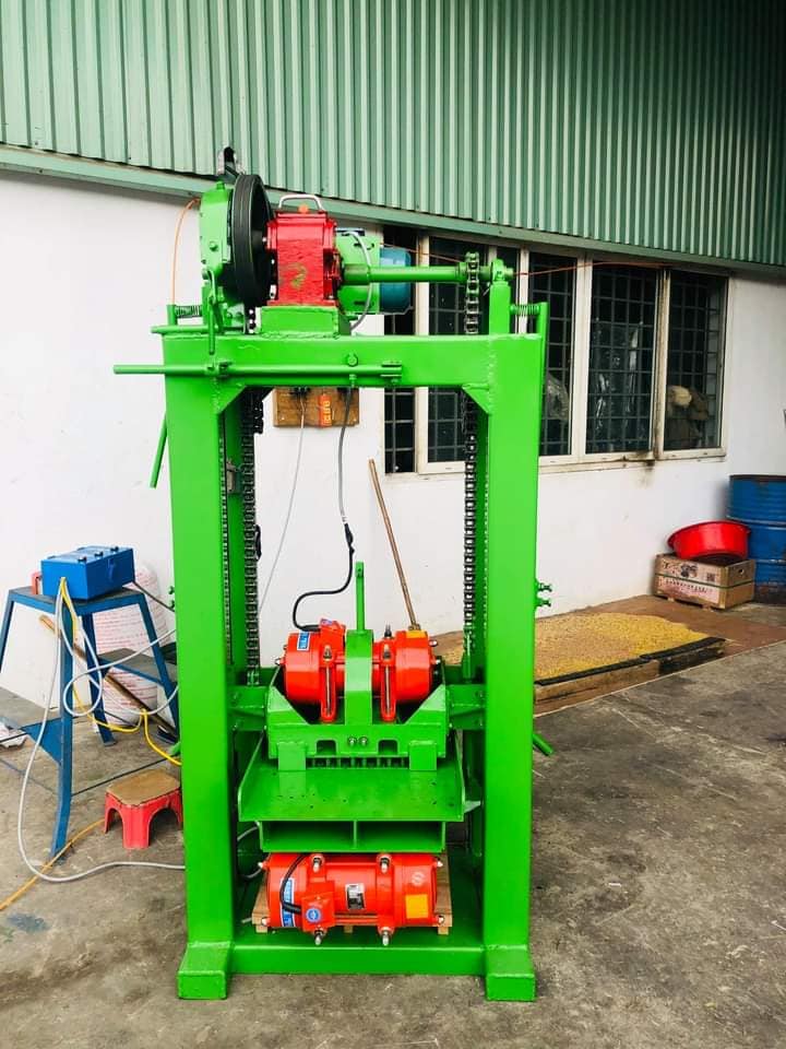 Máy đóng gạch không nung