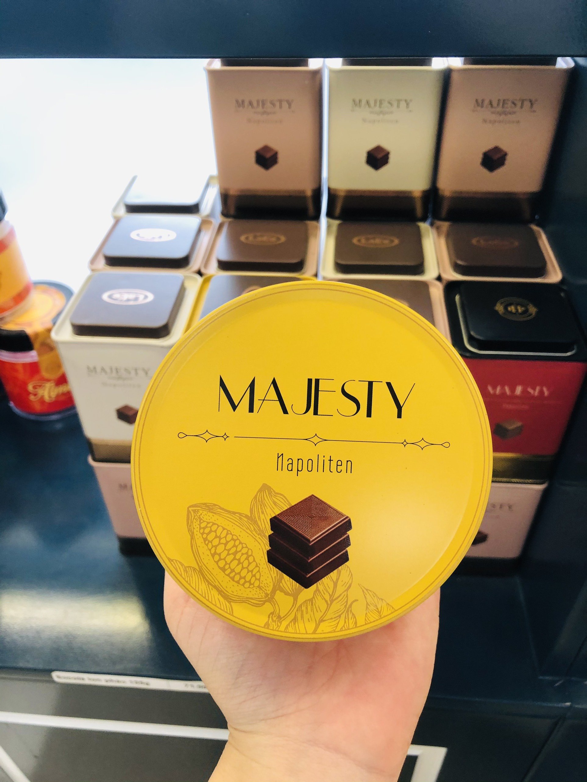 Socola Thổ Nhĩ Kì Majesty hộp sắt 165g