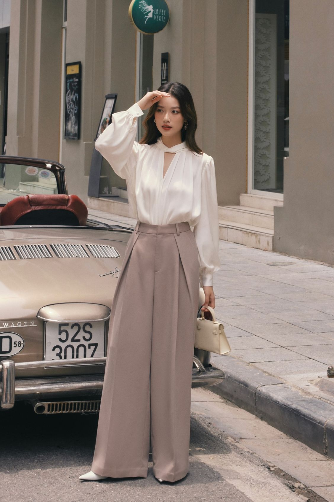 Áo sơ mi lụa cổ V HUONG BOUTIQUE BSSM23