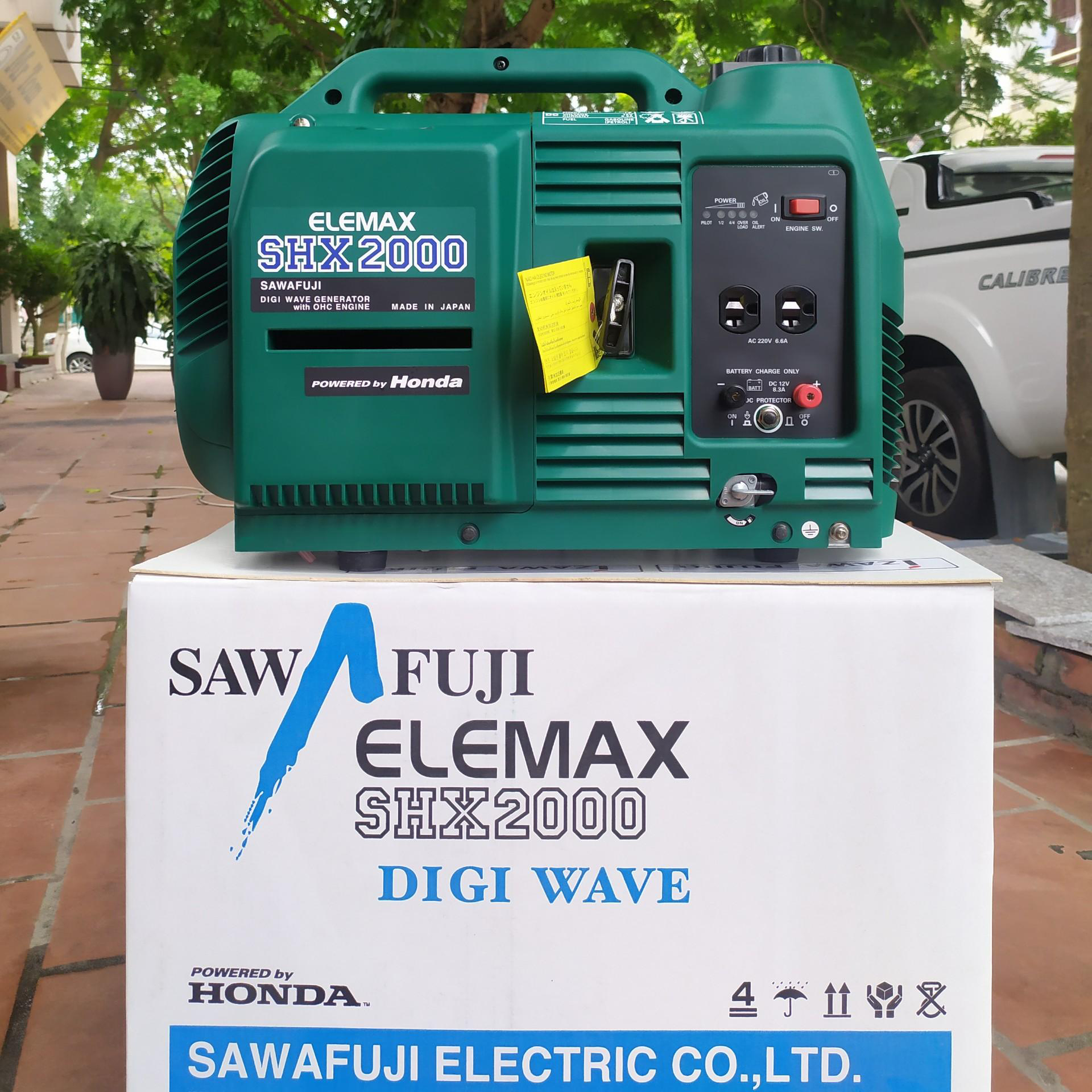Máy Phát Điện Chạy Xăng 1.5KVA Elemax SHX2000