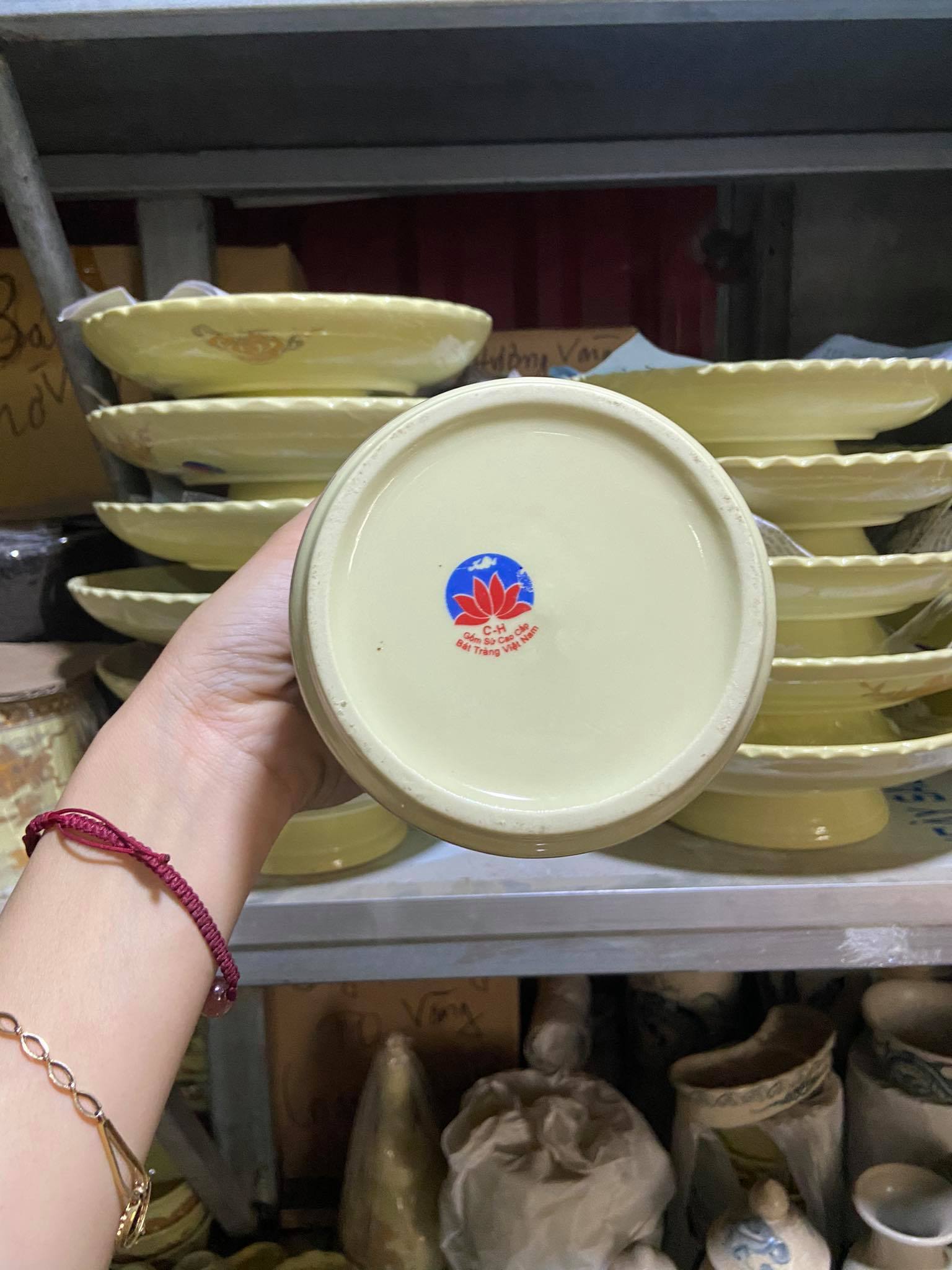 Bát hương men vàng Bát tràng