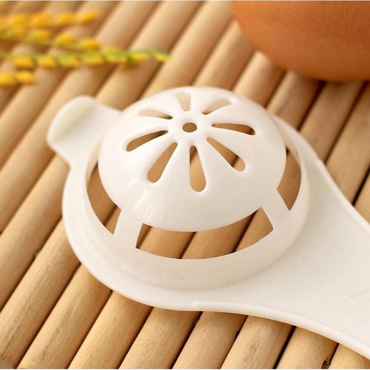 Cup egg yolk made from barley-random color