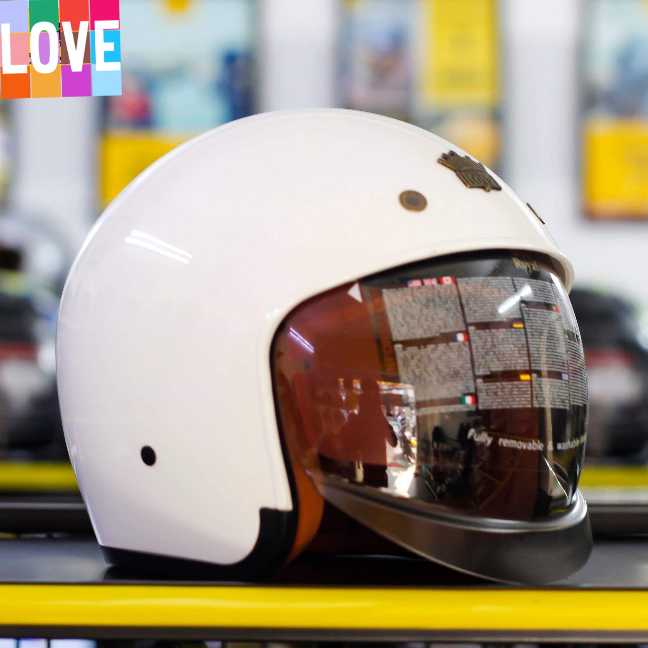 Mũ Bảo Hiểm ROYAL M139 KÍNH DẤU (Màu Trắng)