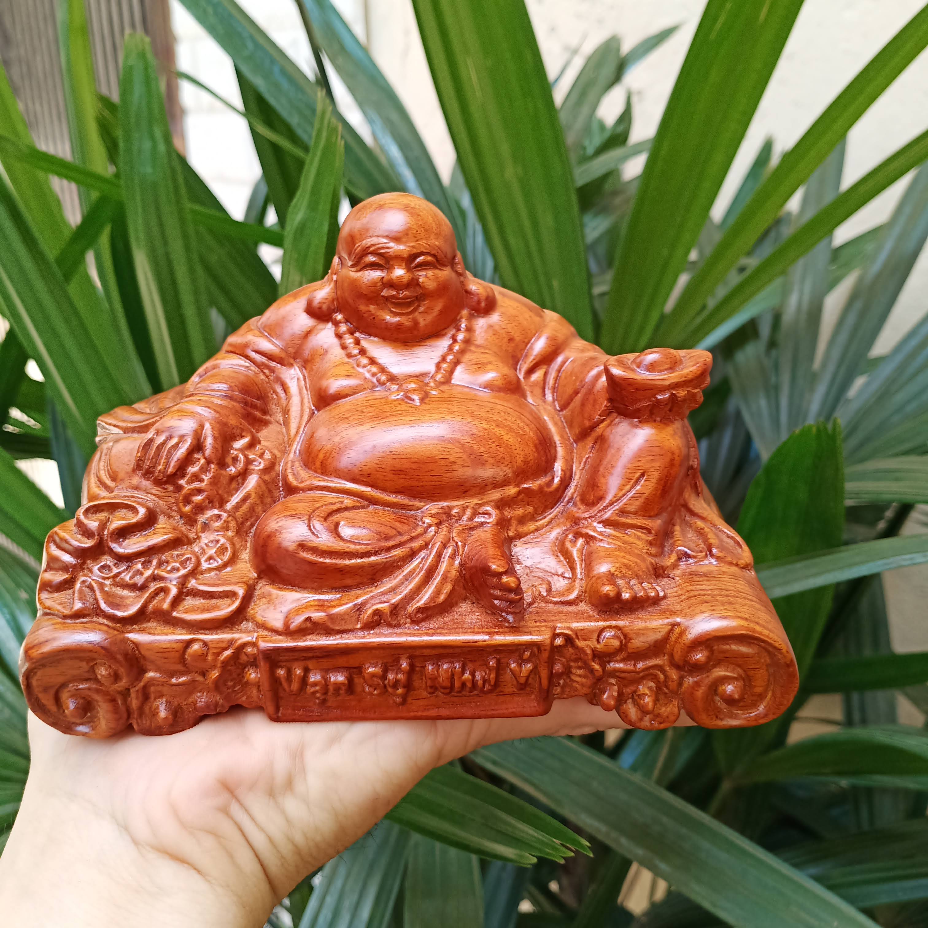 Tượng phật di lặc gỗ hương