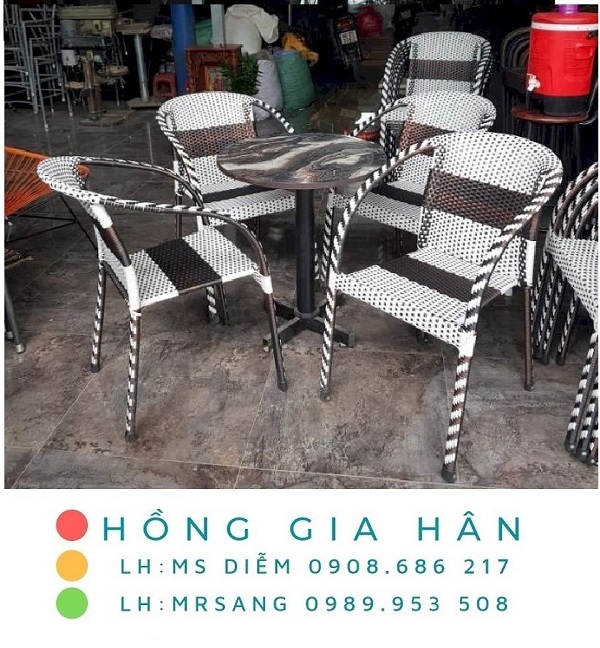 Bàn ghế mây nhựa sân vườn Hồng Gia Hân B005