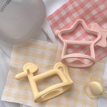 Gặm nướu silicon Moyuum Hàn Quốc