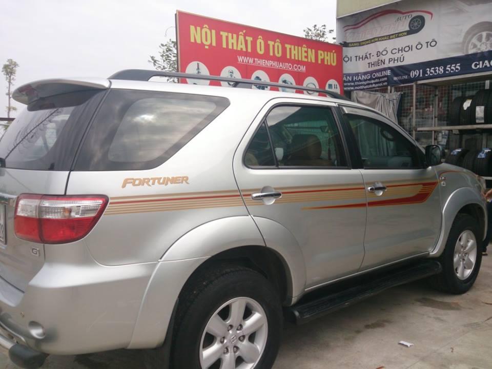 Tem dán sườn xe Fortuner Bạc