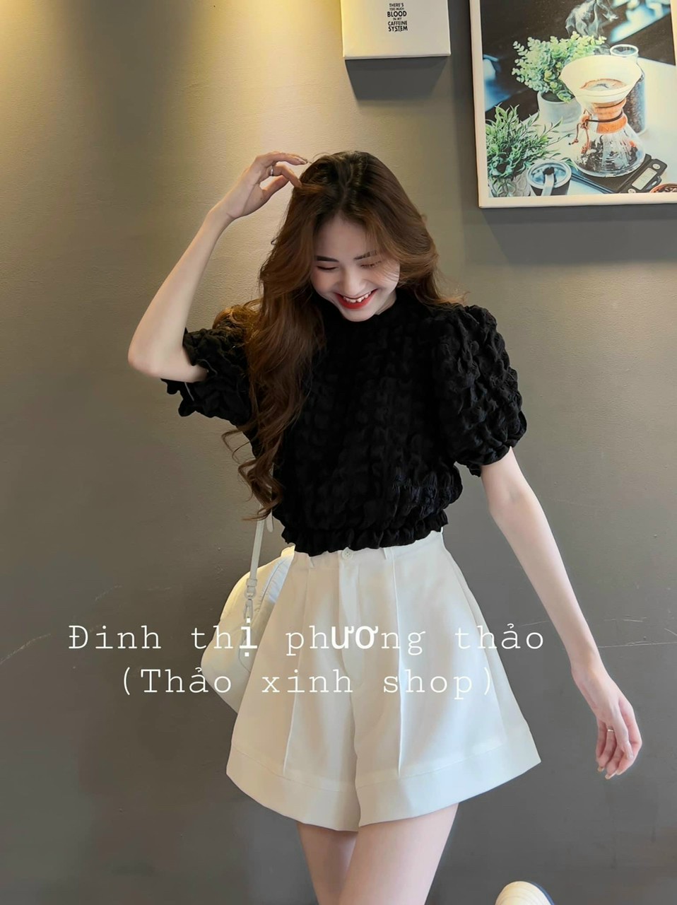 Sét bộ áo cổ tròn tay phồng kèm quần đùi ống rộng đầy cá tính