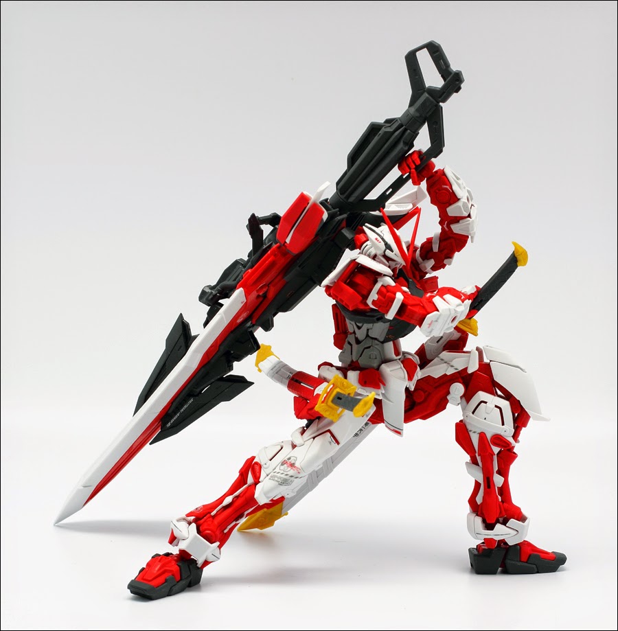 Mô hình lắp ráp Gundam Bandai MG Gundam Astray Red Frame Kai [GDB]