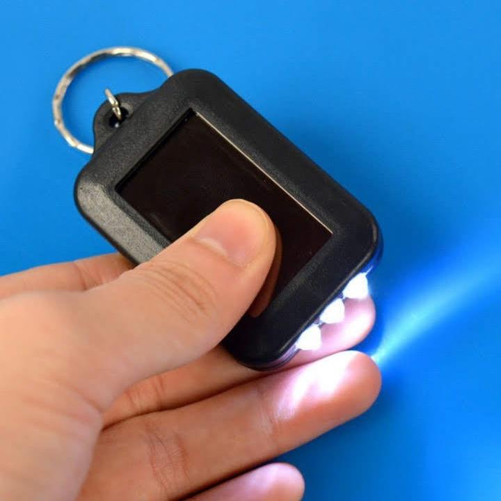 MÓC KHÓA ĐÈN PIN NĂNG LƯỢNG MẶT TRỜI
