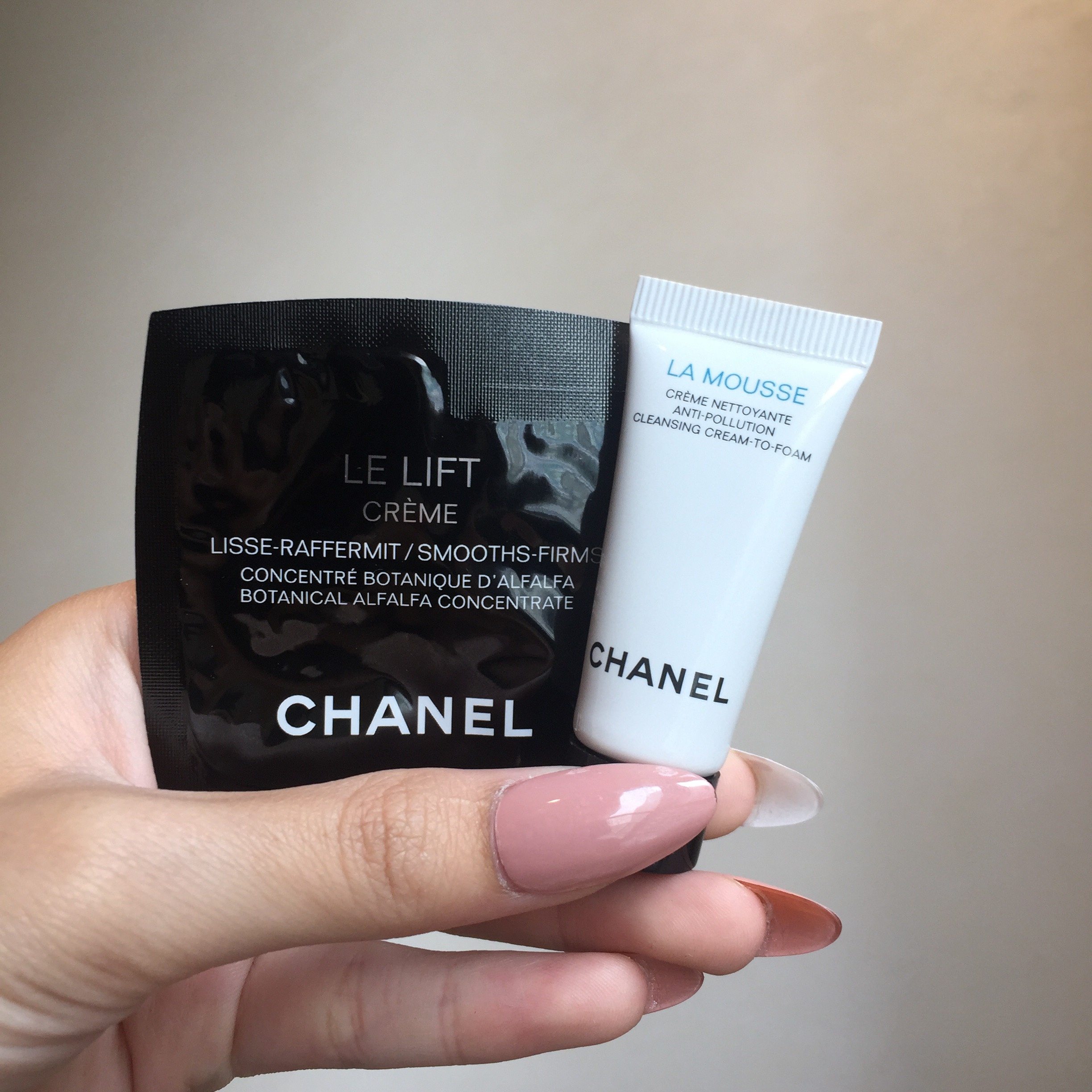Chanel La Mousse Cleansing CreamtoFoam 150 ml Ingredients and Reviews
