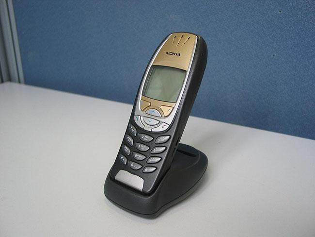 Điện Thoại Nokia 6310i Mercedes Benz
