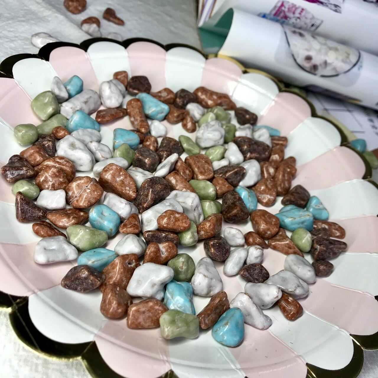 Kẹo socola sỏi hộp 500g