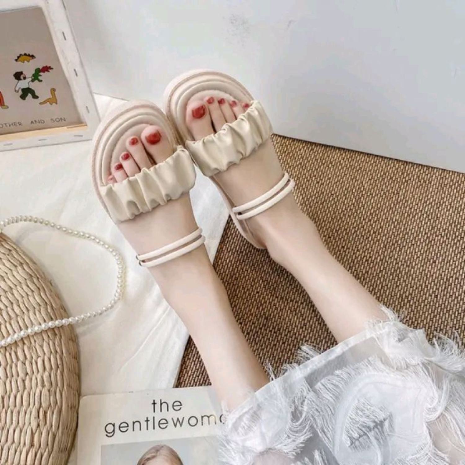 Dép Sandal Xăng Đan nhún bèo đi 2 kiểu