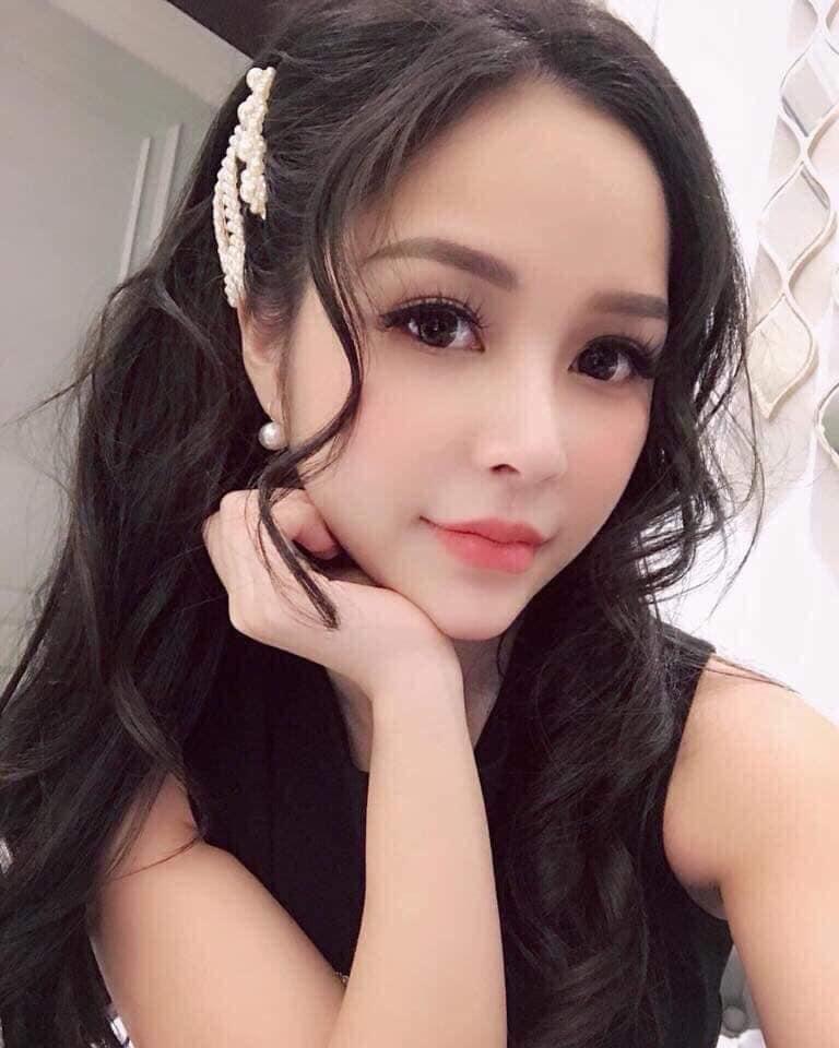 Set 4 Kẹp Tóc Ngọc Trai Hàn Quốc Trendy Siêu Xinh