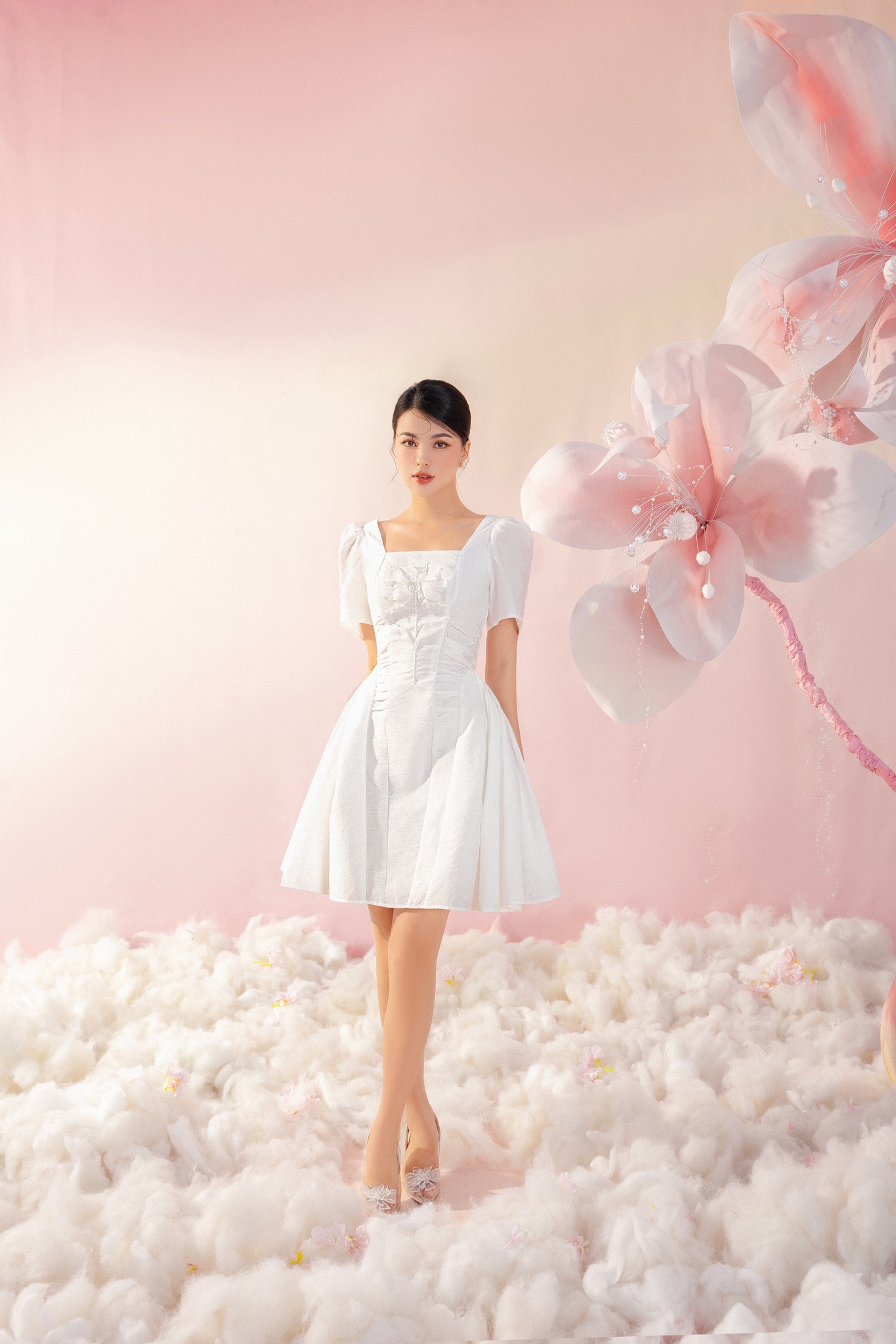 Voucher siêu sale 15% OLV - Đầm Annie Ruched Detail Embro