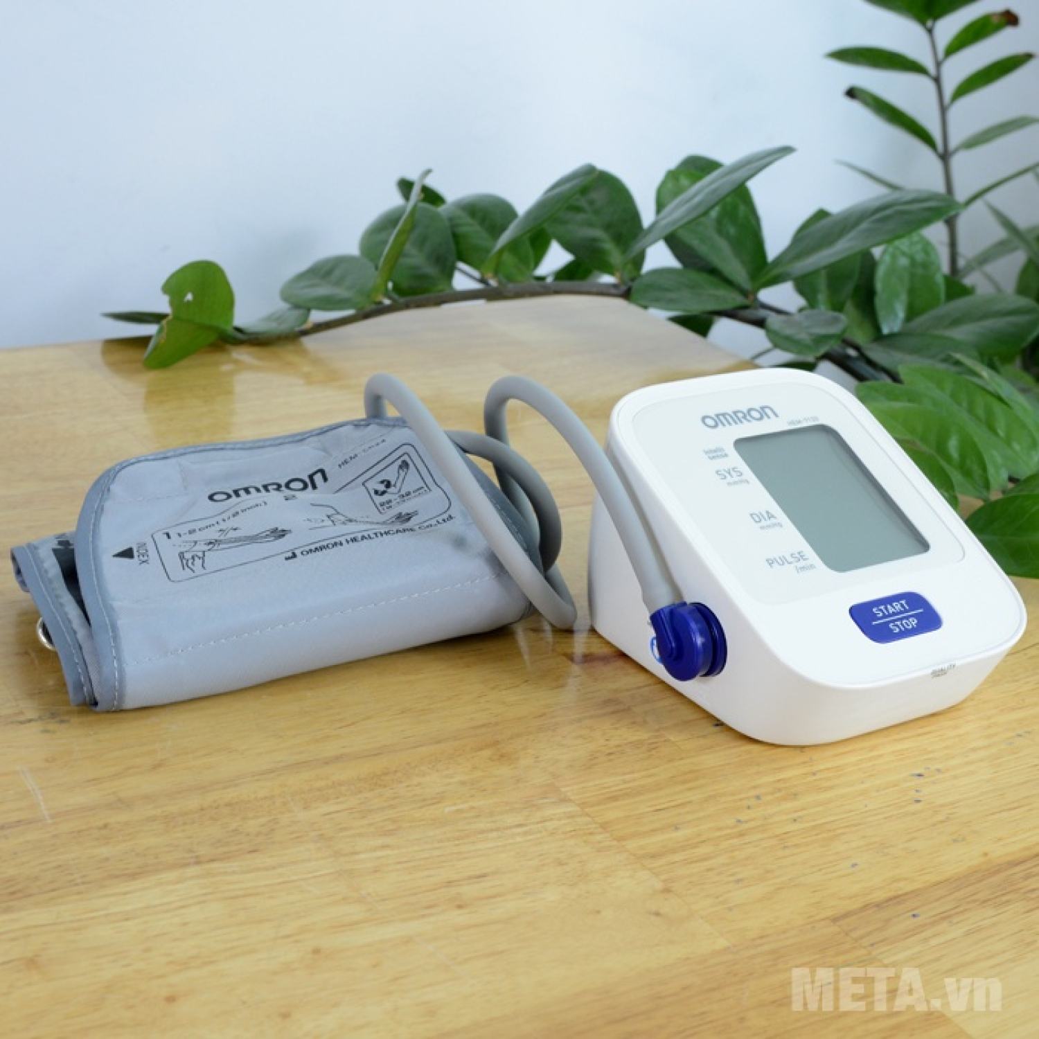 Máy đo huyết áp bắp tay Omron Hem 7120