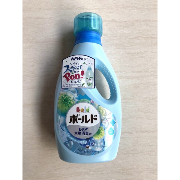 Nước giặt xả 2 in 1 Bold P&G Nhật Bản dạng chai