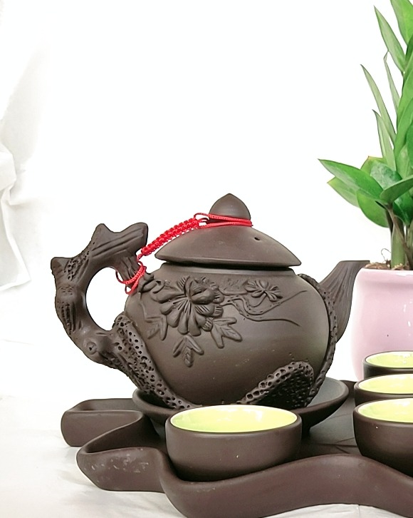 Ấm tử sa đắp nổi dung tích 500ml [gốm sứ Bát Tràng]