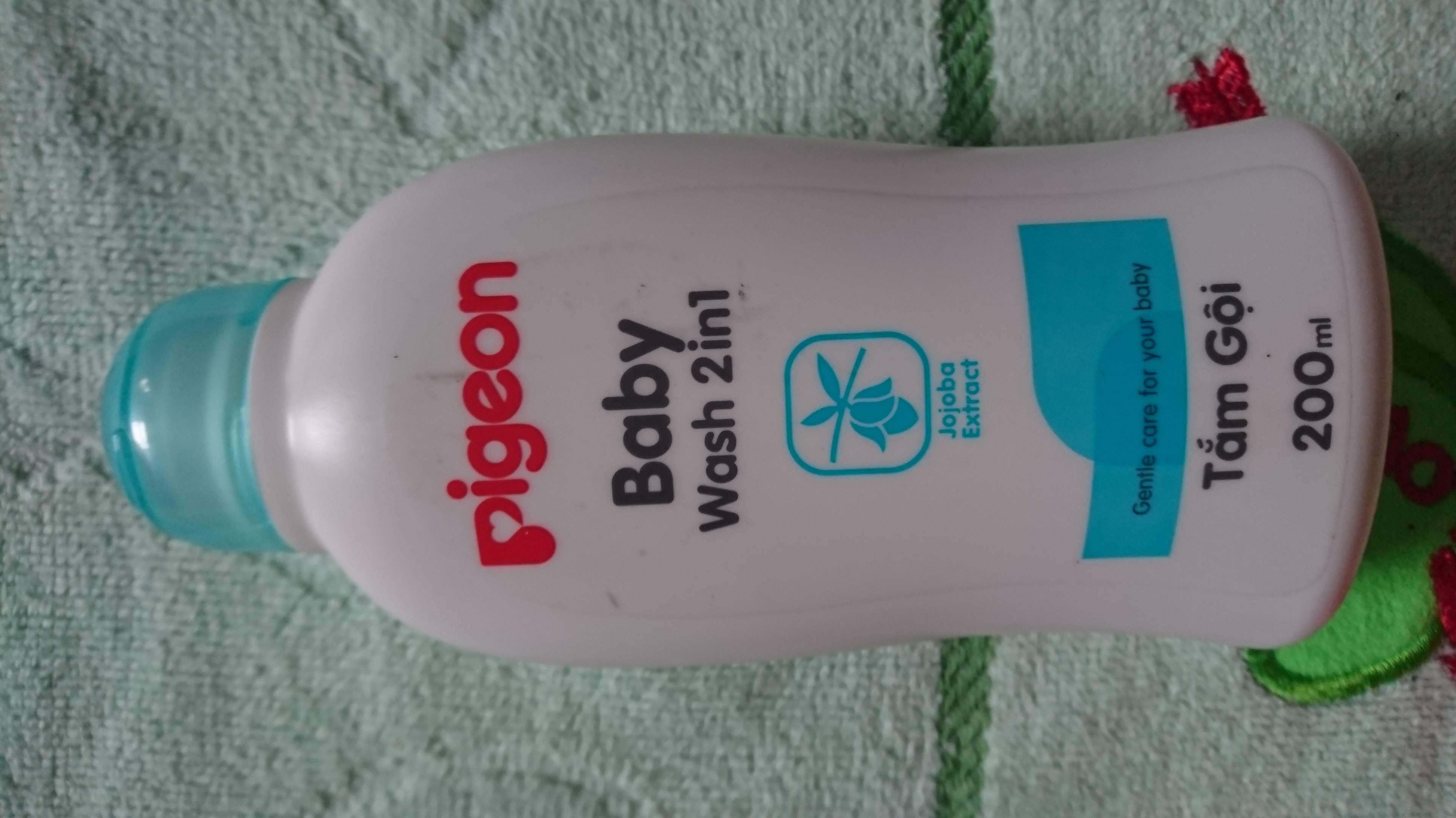 Sữa tắm gội 2 in 1 Pigeon Nhật bản