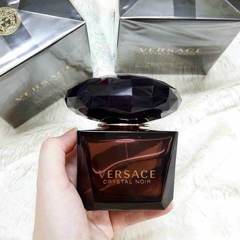 Nước hoa Versace Crystal Noir Eau De Toilette