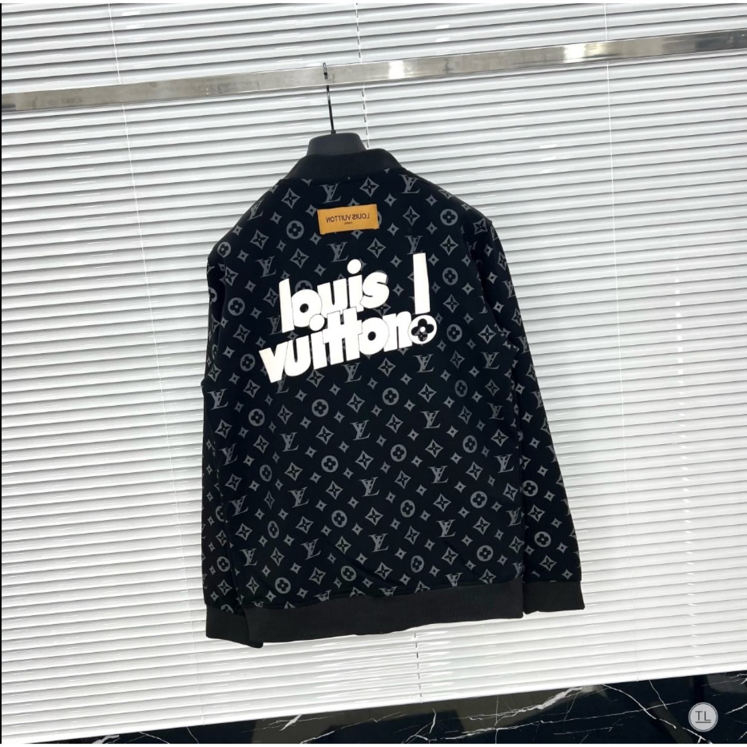 Các mẫu áo bomber hot ƞhất 2022 HARIQUEEN