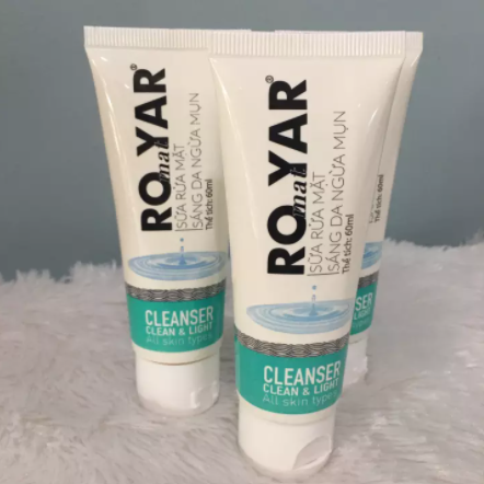 Sữa rửa mặt sáng da ngừa mụn Romatyar