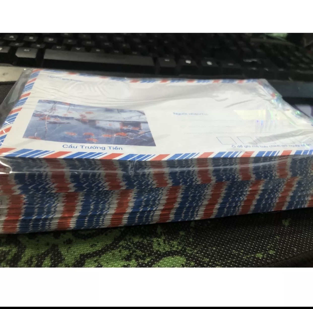 Tập 100 Chiếc Phong Bì Có Keo Dán Sẵn Đẹp