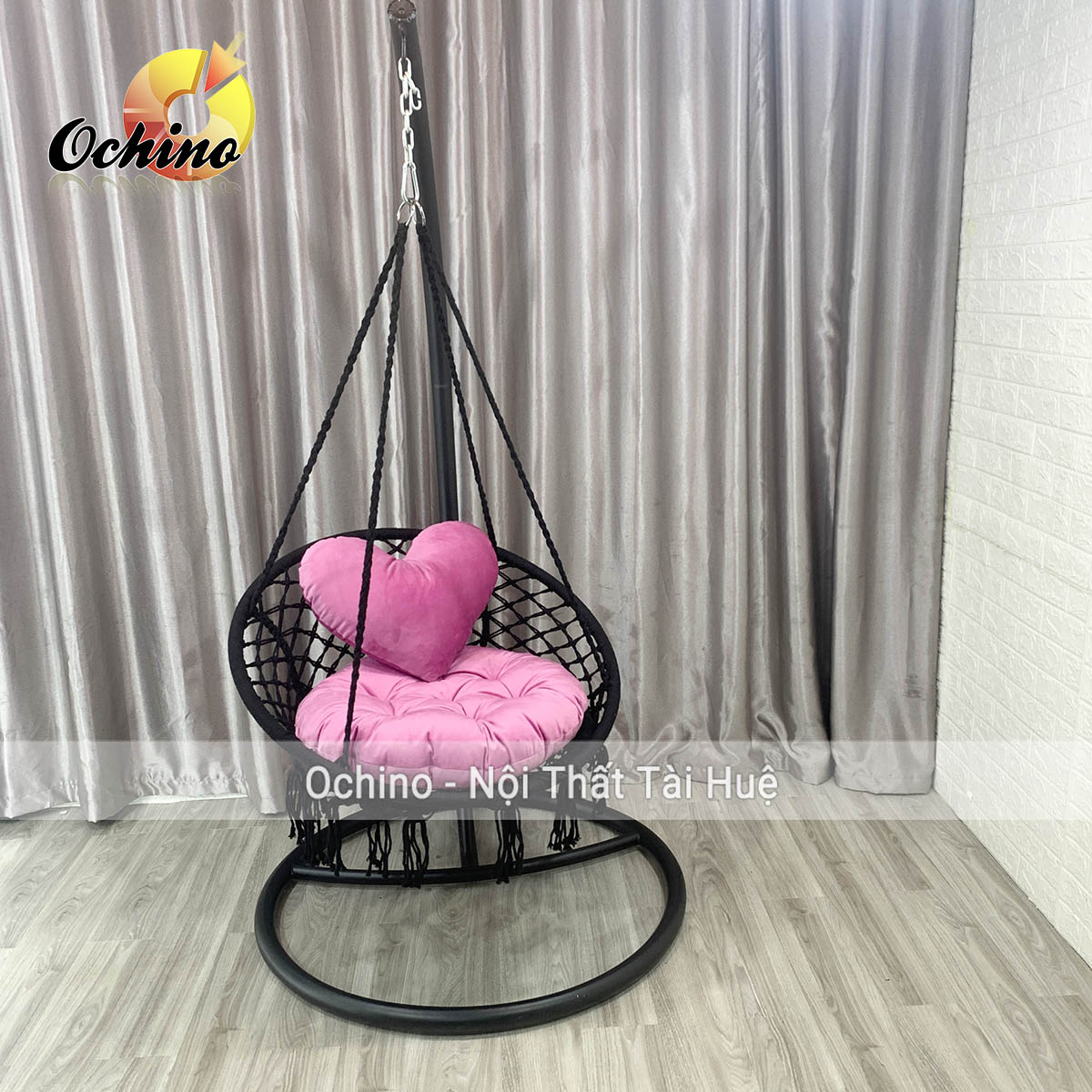 Xích Đu Gió Trang Trí và Chụp hình (Gồm cả Cần Treo và Đệm Gối trái tim)