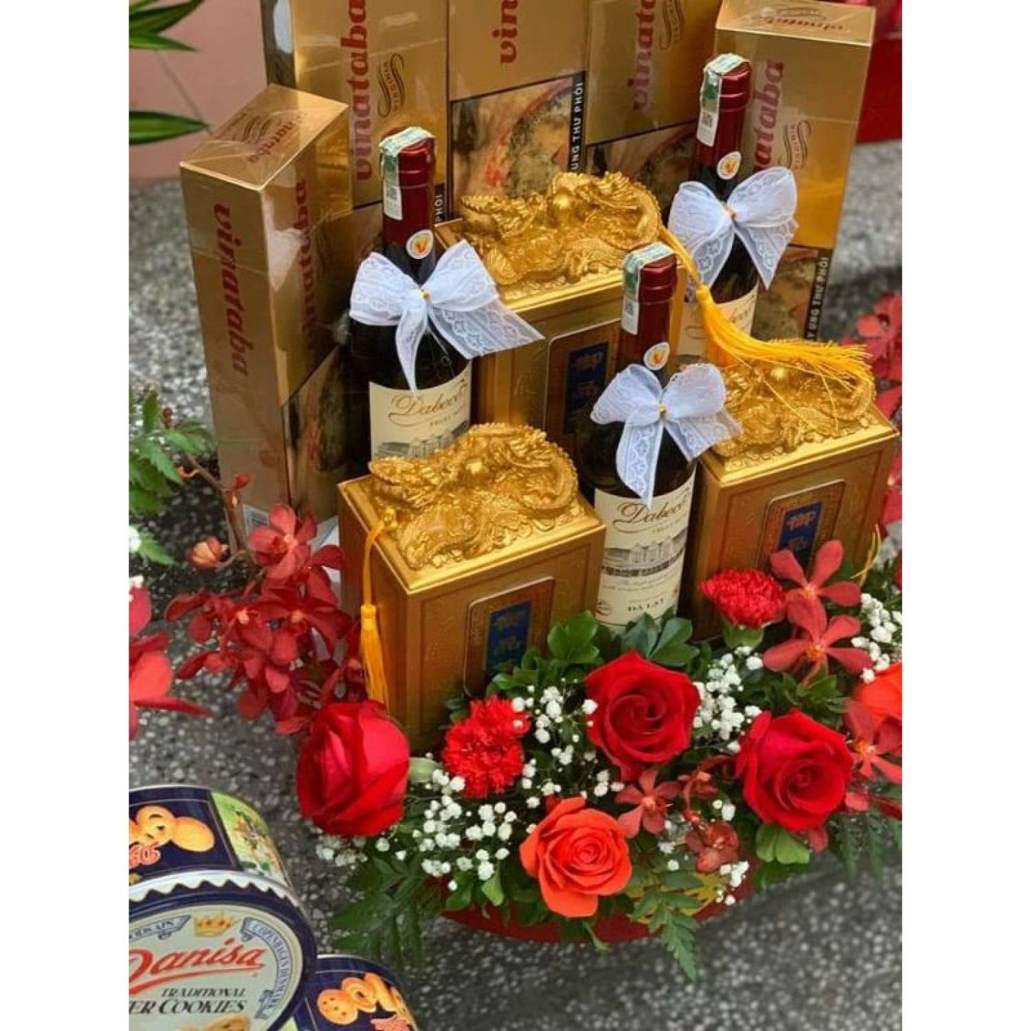 Hộp chè long phụng
